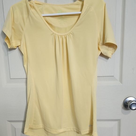 Eddie Bauer Light Yellow Women's Blouse - Picture 1 of 1
